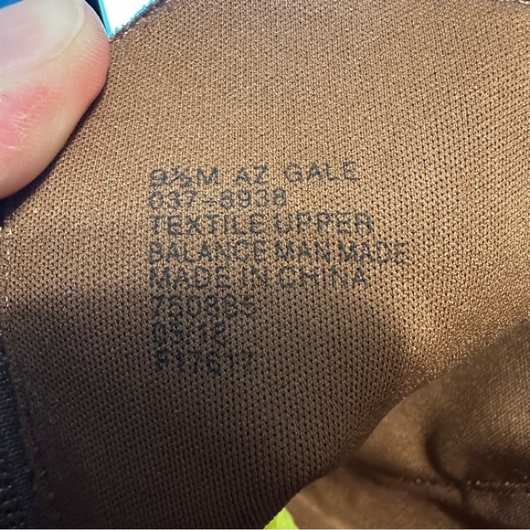 Arizona women’s brown faux suede ankle boots 9 1/2 med - Picture 7 of 8